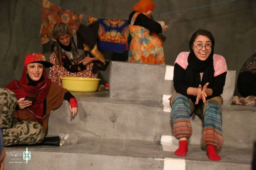 نمایش «استخوان درد»