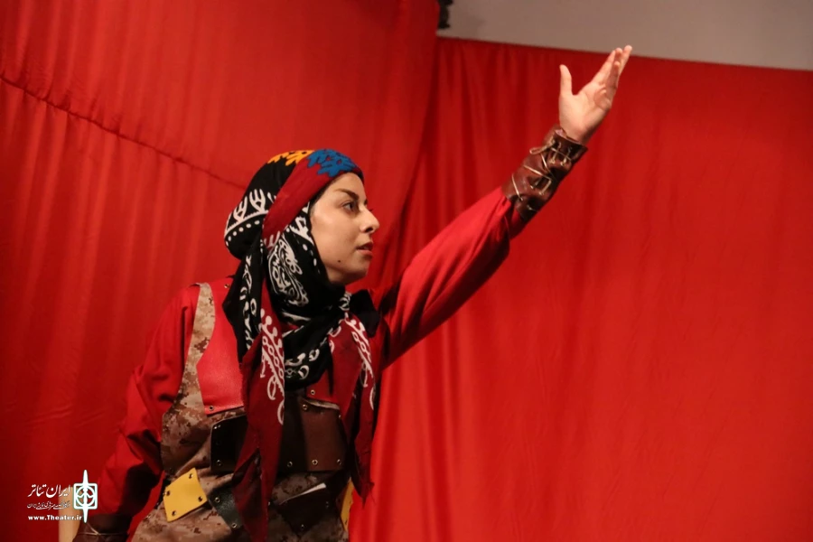 نمایش «سهراب و آغاز گرگ»