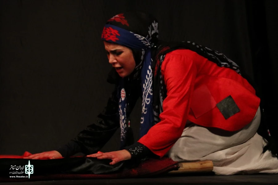 نمایش «سهراب و آغاز گرگ»