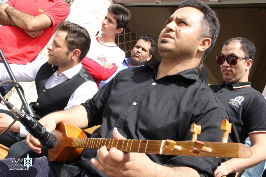 نمایش "اروند که تورا پس نداد"