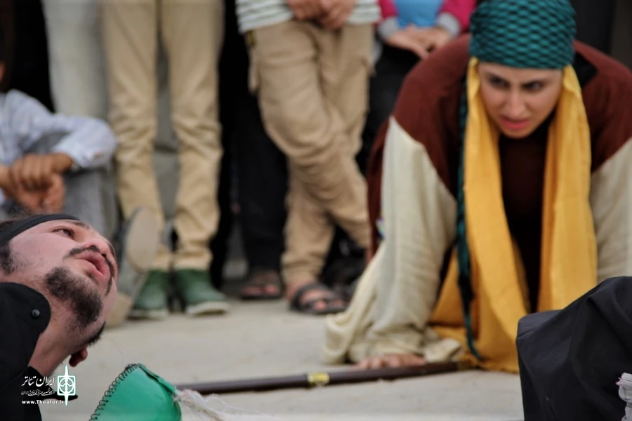 نمایش "خط ریل آب"