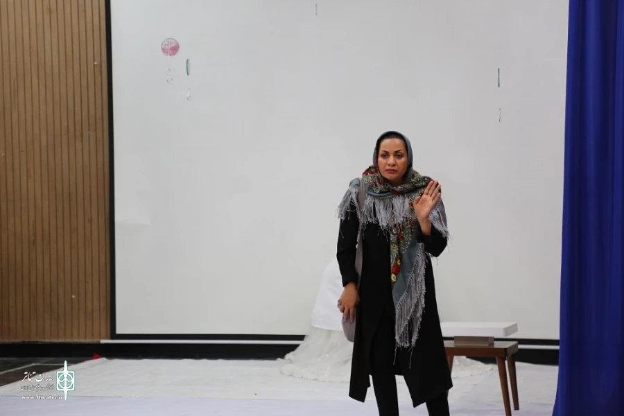 گزارش تصویری نمایش «ناتمام» به کارگردانی مرجان قاسمی