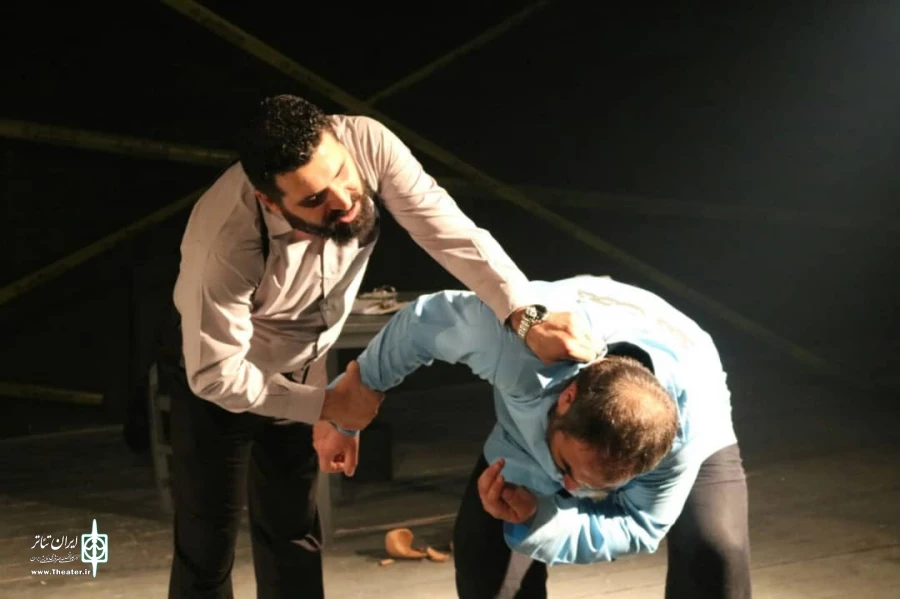 نمایش "دور از دسترس اطفال نگهداری شود"