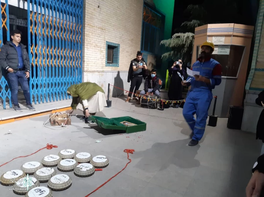 جشنواره شرهانی با نمایش خیابانی مین  مهمان مردم خمینی شهر شد 4