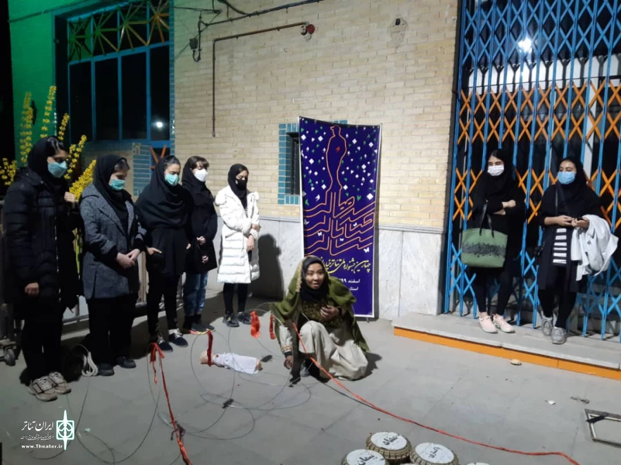 جشنواره شرهانی با نمایش خیابانی مین  مهمان مردم خمینی شهر شد 8