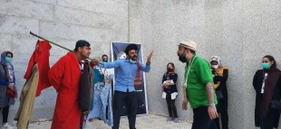 منتخب رویداد خیابان تئاتر ایران در دهلران به روی صحنه رفت 4