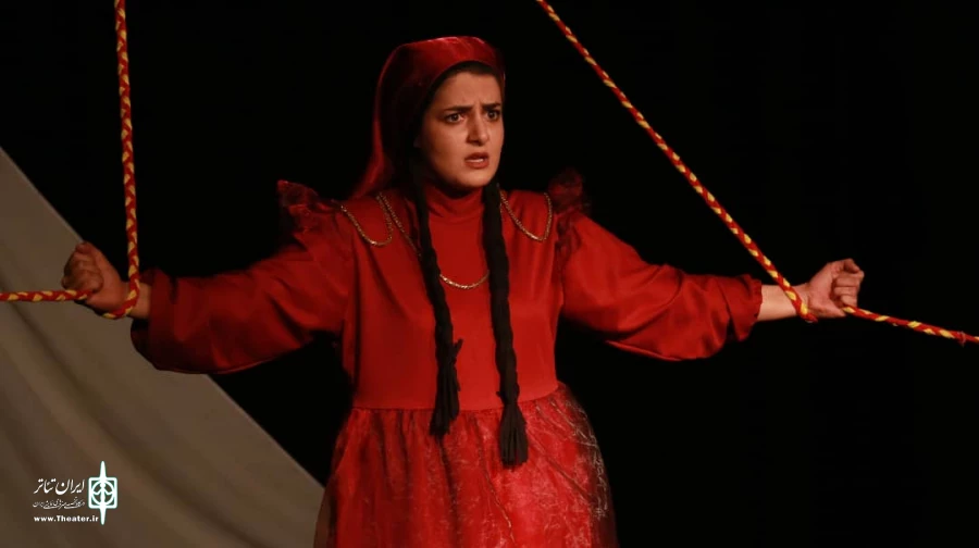گزارش تصویری از دومین روز سی و چهارمین جشنواره تئاتر ایلام