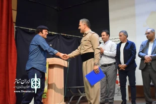 اولین جشنواره تئاتر طنز استان به پایان رسید  6